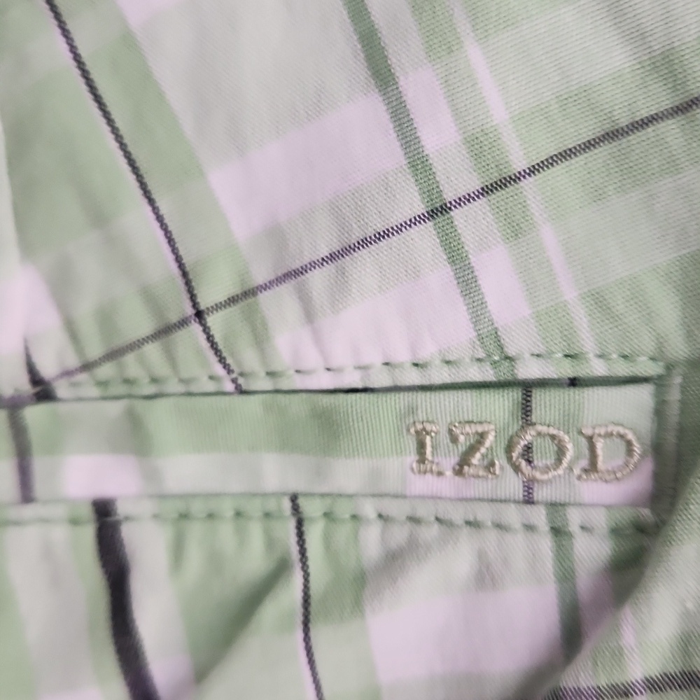 IZOD Shorts Womens Size1 10 XFG Stretch Plaid Green Plaid - Picture 3 of 8